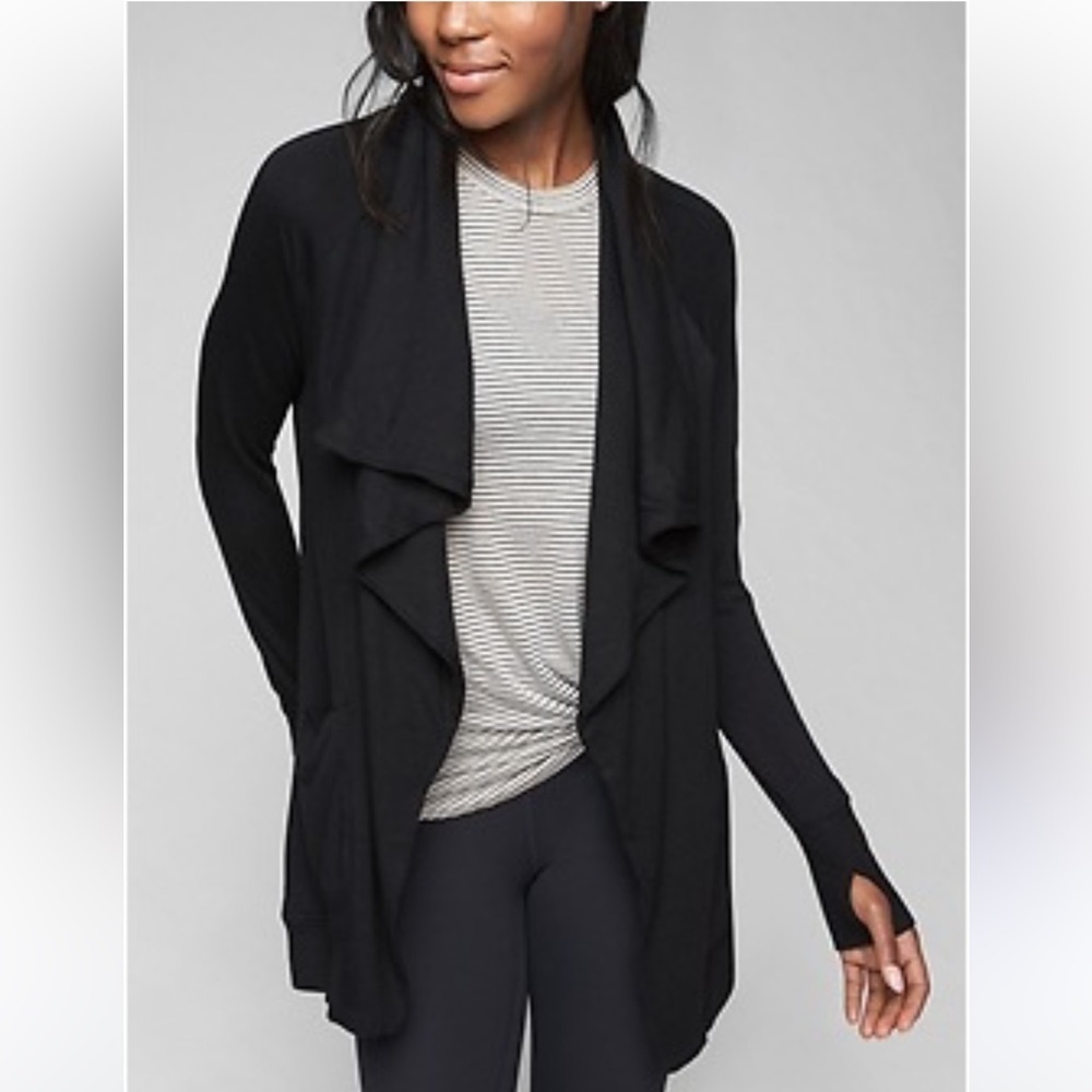 ATHLETA STUDIO WRAP Size Small.